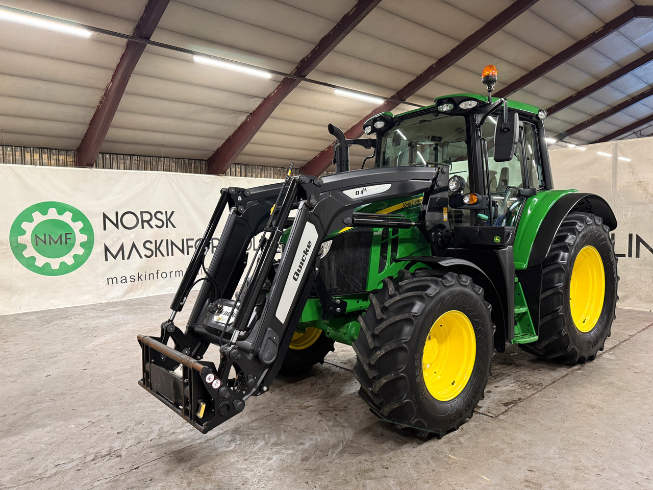 John Deere 6100M - Tractor agricol: Foto 1 John Deere 6100M - Tractor agricol: Foto 1