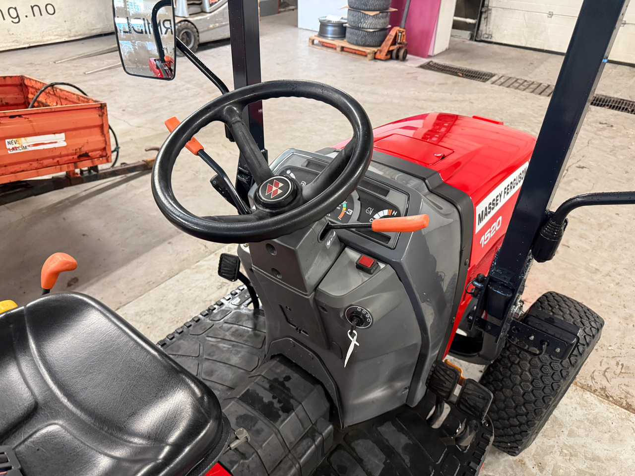 Massey Ferguson 1520 #MVA FRI# - Tractor agricol: Foto 5 Massey Ferguson 1520 #MVA FRI# - Tractor agricol: Foto 5