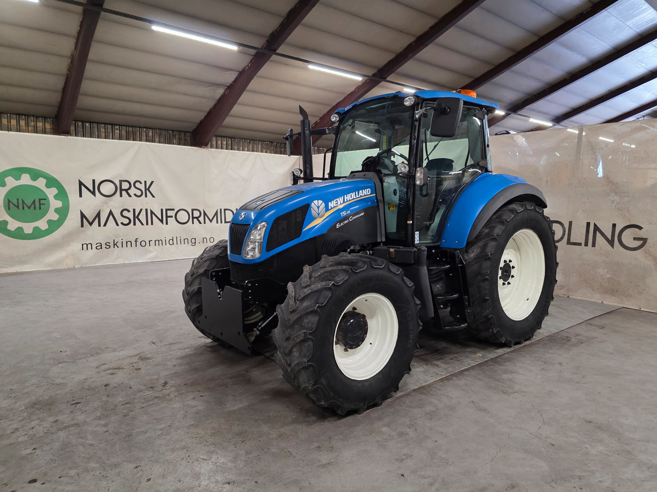 New Holland T5.115 EC - Tractor agricol: Foto 1 New Holland T5.115 EC - Tractor agricol: Foto 1