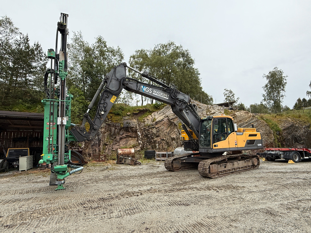 Volvo EC250DL med Montabert tårn - Excavator pe şenile: Foto 2 Volvo EC250DL med Montabert tårn - Excavator pe şenile: Foto 2