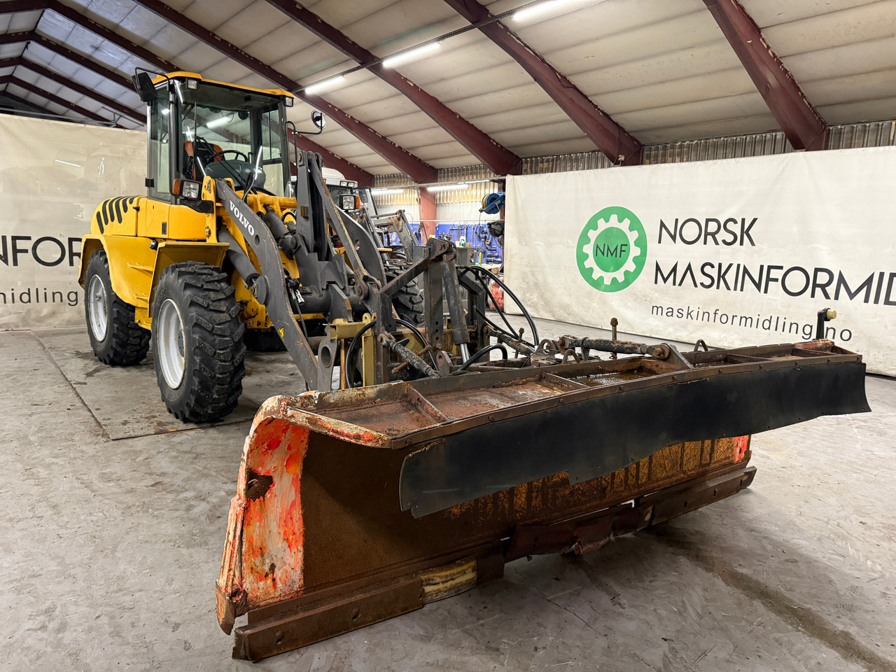 Volvo L40B-TP #Skuffe og Skjær #Kun 3458 timer - Încărcător frontal pe pneuri: Foto 5 Volvo L40B-TP #Skuffe og Skjær #Kun 3458 timer - Încărcător frontal pe pneuri: Foto 5