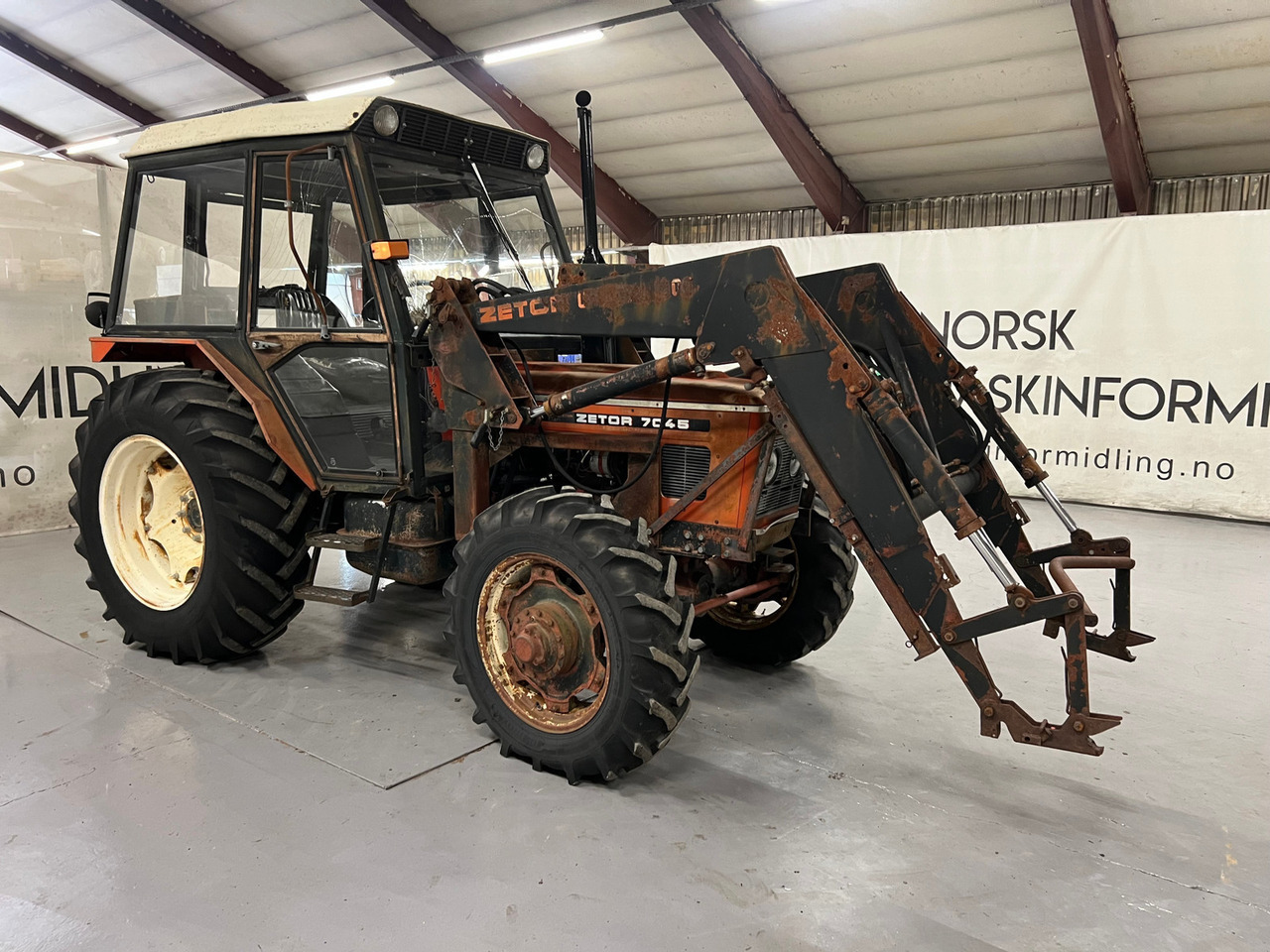 Zetor 7045 (Redusert moms) - Tractor agricol: Foto 5 Zetor 7045 (Redusert moms) - Tractor agricol: Foto 5