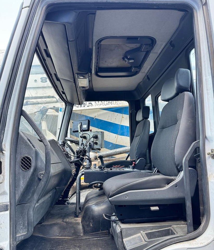 Iveco EuroCargo 150E18 spazzatrice - Măturătoare stradală: Foto 5 Iveco EuroCargo 150E18 spazzatrice - Măturătoare stradală: Foto 5