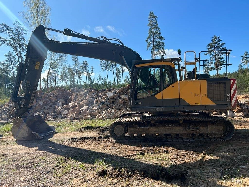 Volvo EC 220 EL - Excavator pe şenile: Foto 5 Volvo EC 220 EL - Excavator pe şenile: Foto 5
