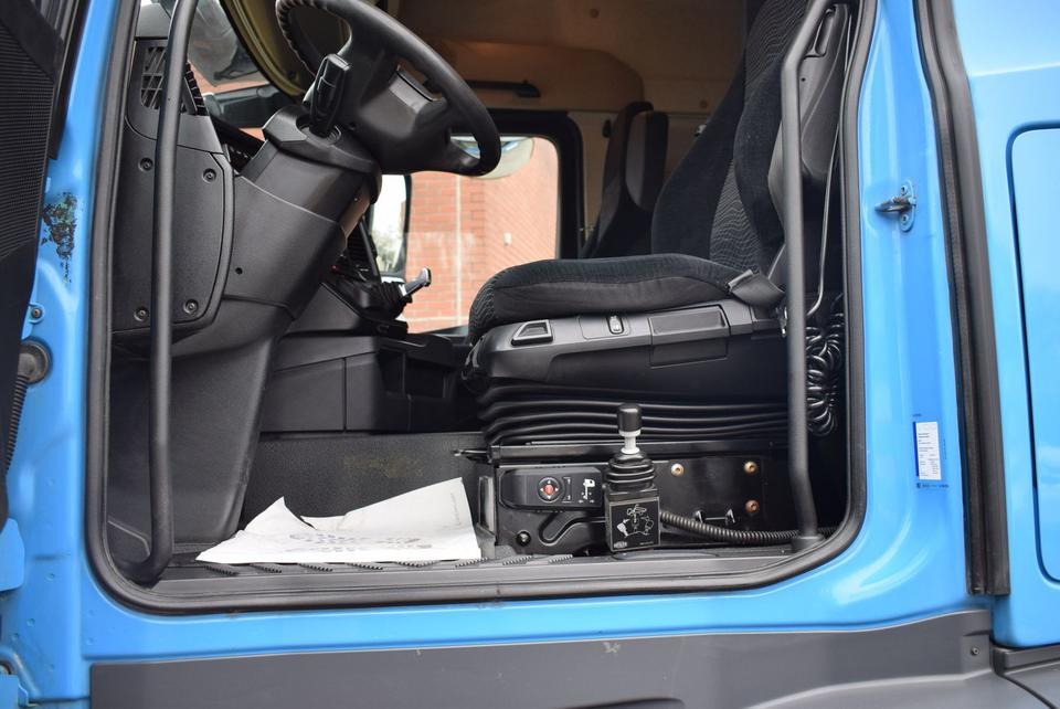 Leasing de  Mercedes-Benz Actros 1843 Stream Space Kipphydraulik Klima Mercedes-Benz Actros 1843 Stream Space Kipphydraulik Klima: Foto 16