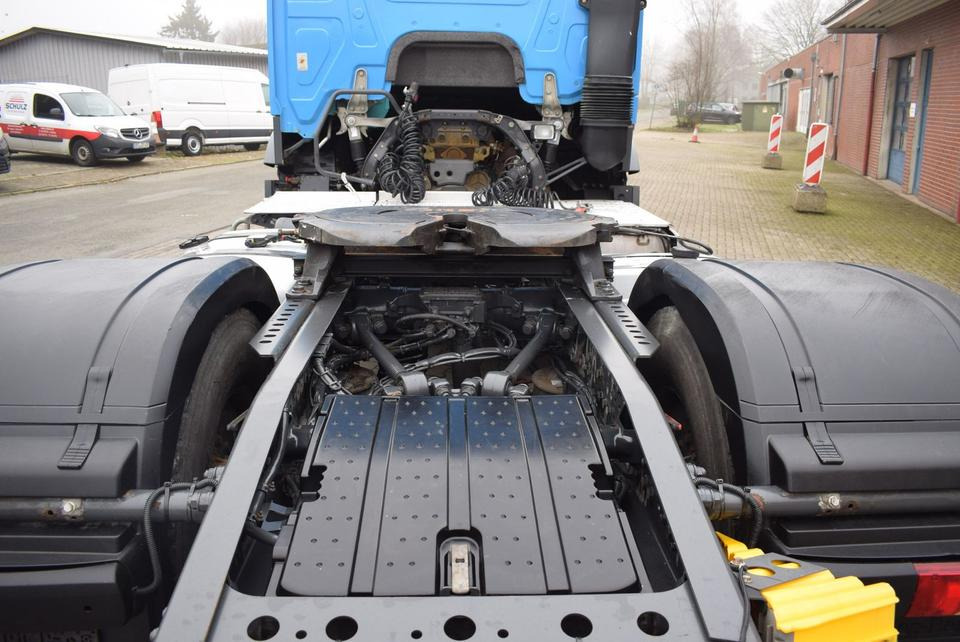 Leasing de  Mercedes-Benz Actros 1843 Stream Space Kipphydraulik Klima Mercedes-Benz Actros 1843 Stream Space Kipphydraulik Klima: Foto 12