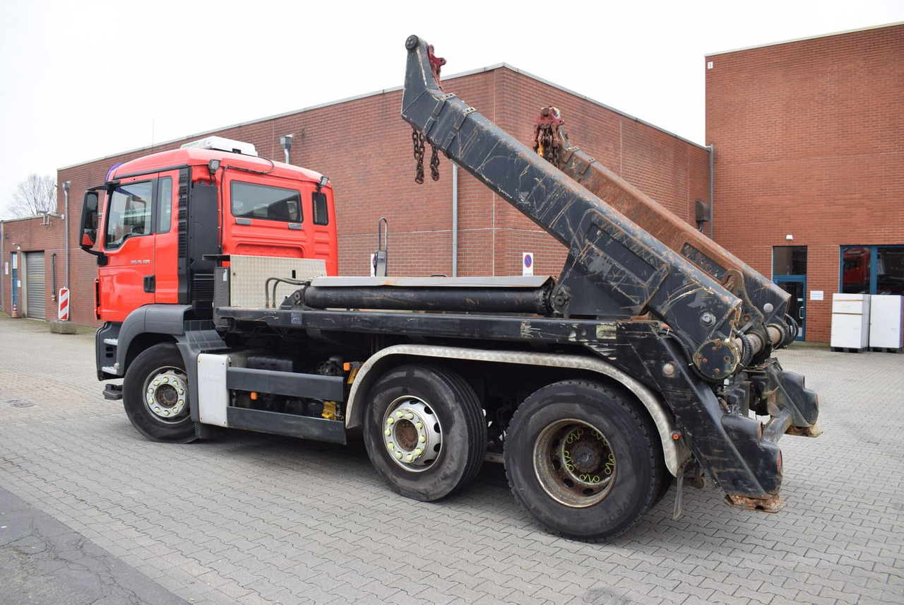 MAN TGS 26.400 6x2 Meiller Vorlaufachse Dachklima - Camion basculantă: Foto 4 MAN TGS 26.400 6x2 Meiller Vorlaufachse Dachklima - Camion basculantă: Foto 4