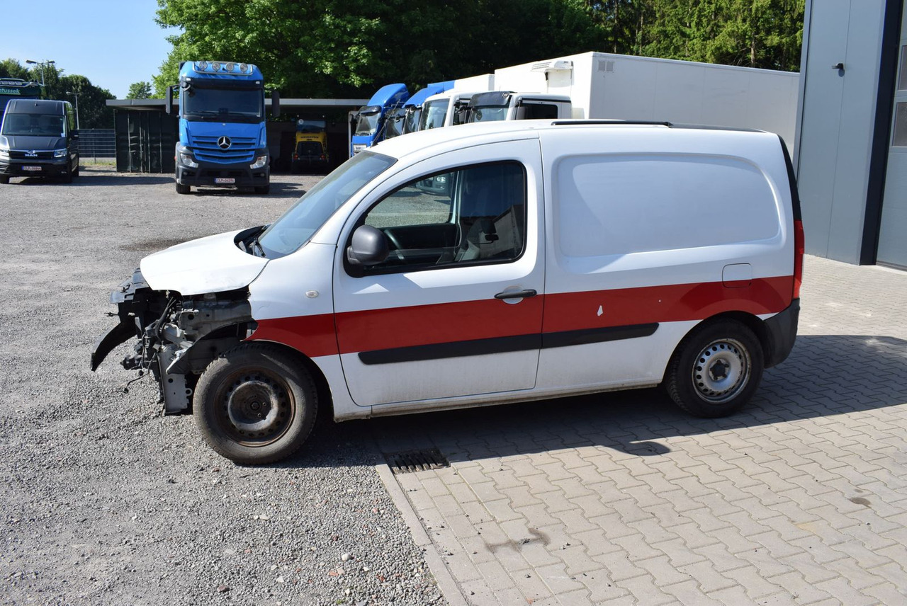 Mercedes-Benz Citan 109 CDI lang Klima AHK Regale UNFALL - Autoutilitară compactă: Foto 5 Mercedes-Benz Citan 109 CDI lang Klima AHK Regale UNFALL - Autoutilitară compactă: Foto 5