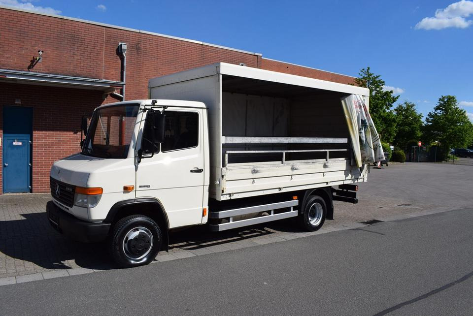 Mercedes-Benz Vario Vario 616 D GetränkeNutzlast 2450KG - Camion cu prelată: Foto 1 Mercedes-Benz Vario Vario 616 D GetränkeNutzlast 2450KG - Camion cu prelată: Foto 1