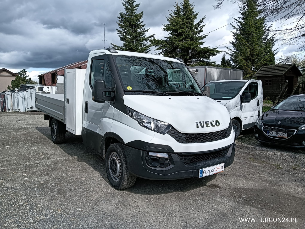 IVECO DAILY 35S11 SKRZYNIA PAKA SKRZYNKA NARZĘDZIOWA NR 727 - Autoutilitară cu platformă: Foto 3 IVECO DAILY 35S11 SKRZYNIA PAKA SKRZYNKA NARZĘDZIOWA NR 727 - Autoutilitară cu platformă: Foto 3