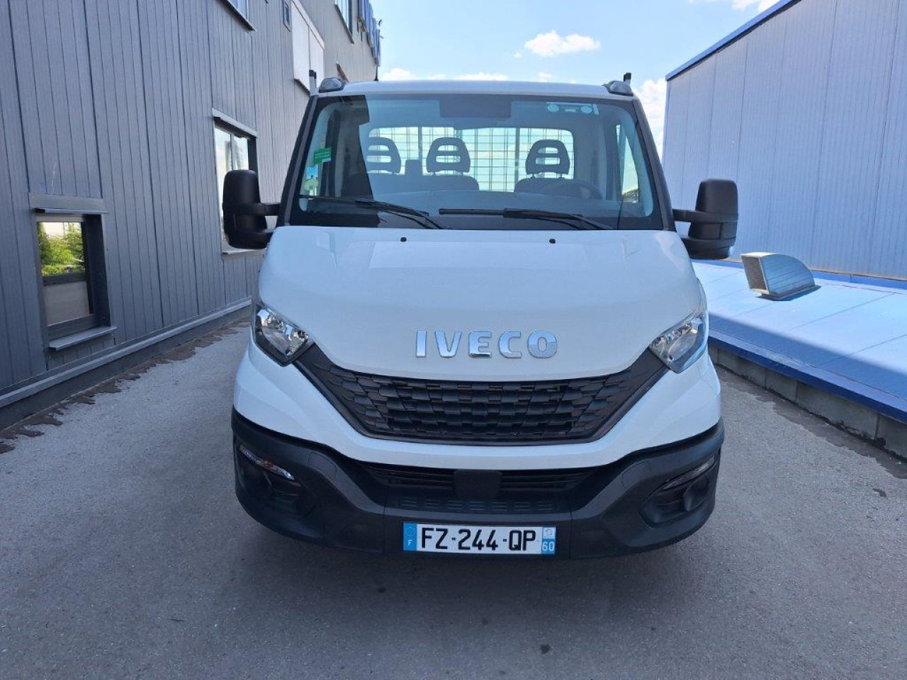 IVECO Daily 35C14 tipper - Autoutilitară basculantă: Foto 2 IVECO Daily 35C14 tipper - Autoutilitară basculantă: Foto 2
