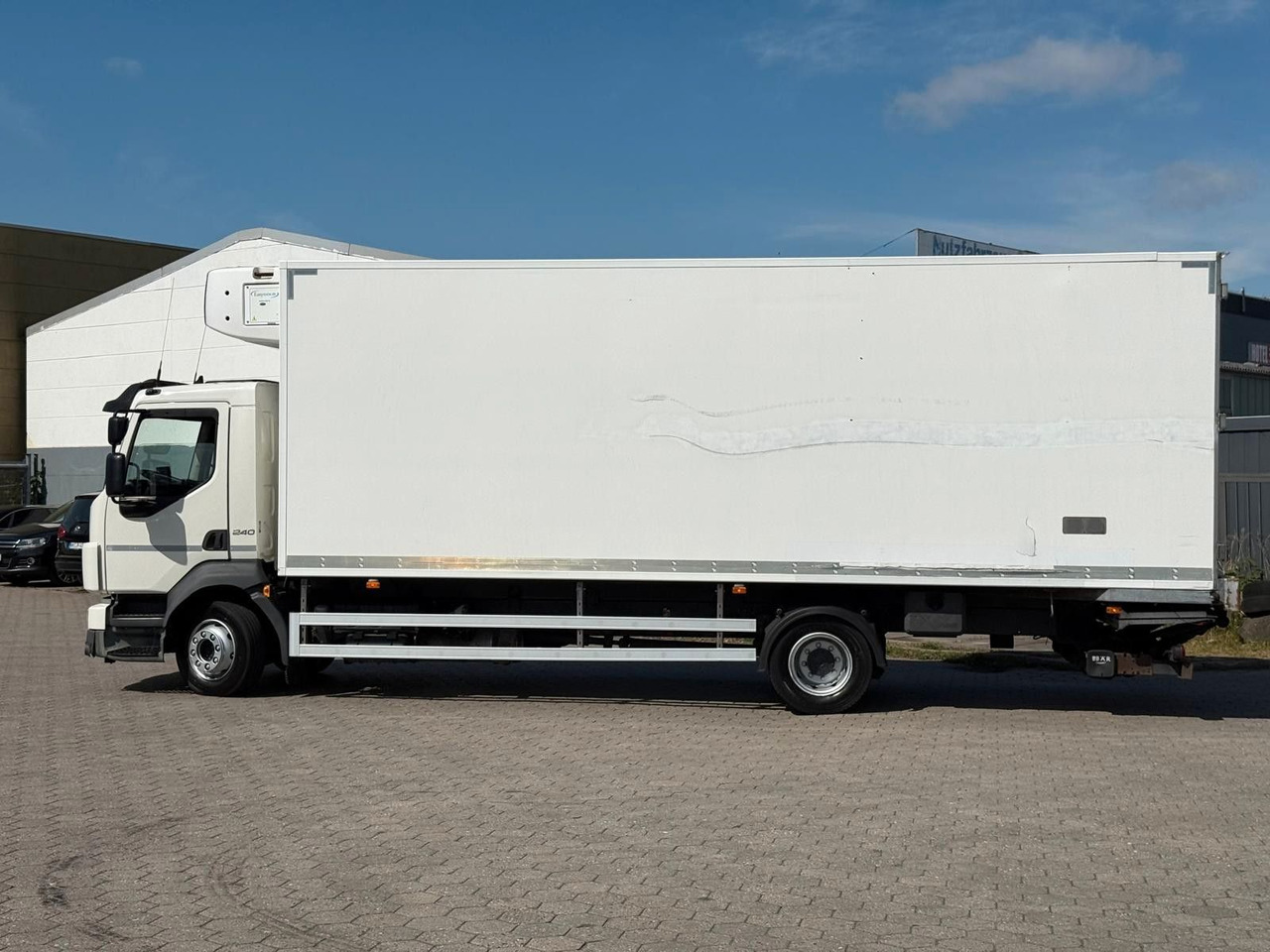 Volvo FL 240 Carrier Easy Cold+Hebebühne - Camion frigider: Foto 4 Volvo FL 240 Carrier Easy Cold+Hebebühne - Camion frigider: Foto 4