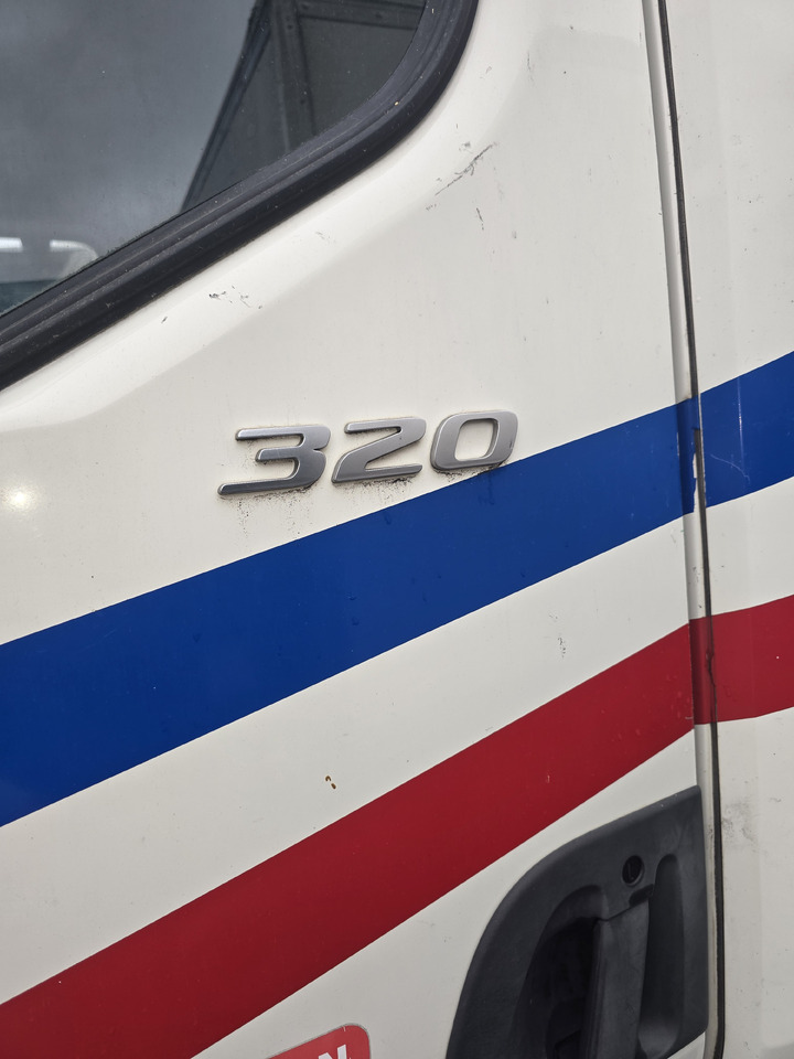 DAF LF 320 - Camion furgon: Foto 2 DAF LF 320 - Camion furgon: Foto 2