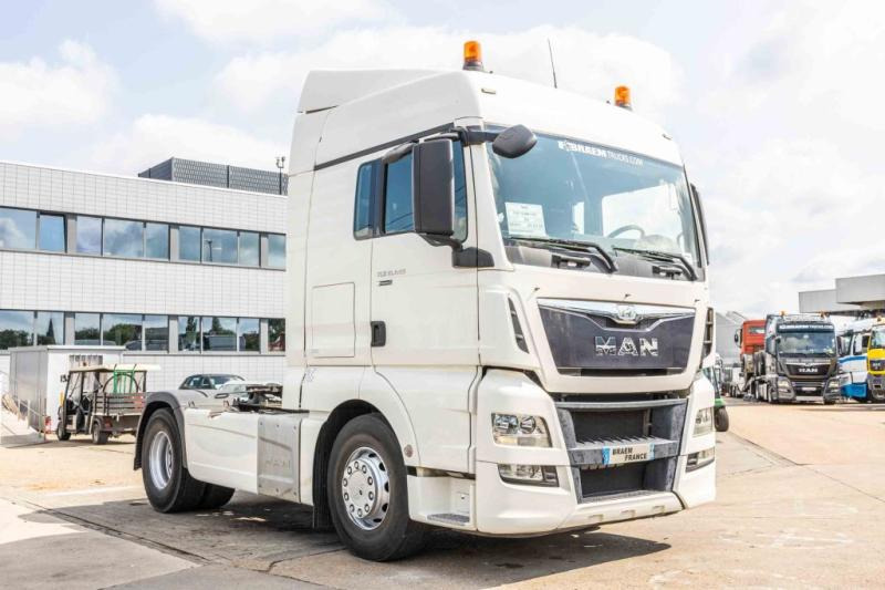 MAN TGX 18.440 XLX+INTARDER - Cap tractor: Foto 3 MAN TGX 18.440 XLX+INTARDER - Cap tractor: Foto 3