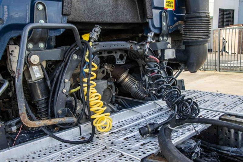 Mercedes ACTROS 1843 LS+E6+HYDRAULIQUE - Cap tractor: Foto 5 Mercedes ACTROS 1843 LS+E6+HYDRAULIQUE - Cap tractor: Foto 5