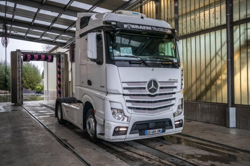 Mercedes ACTROS 1845LS+E6+VOITH - Cap tractor: Foto 2 Mercedes ACTROS 1845LS+E6+VOITH - Cap tractor: Foto 2