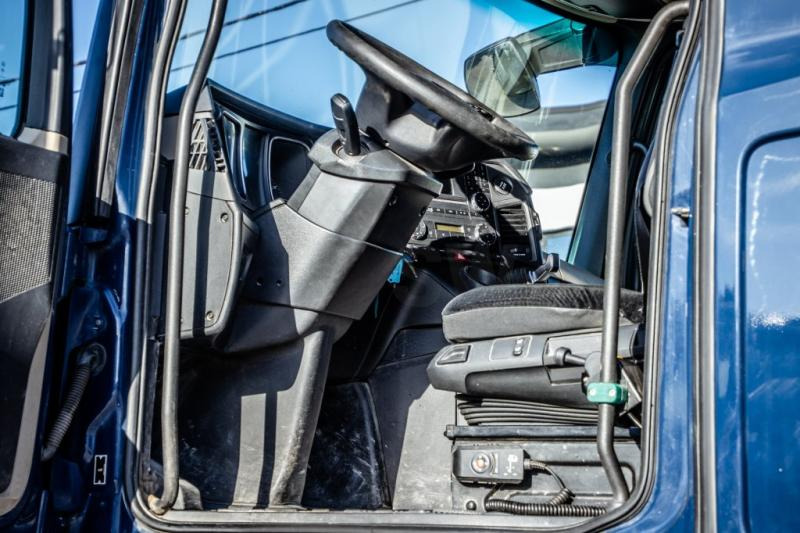 Interior photo 1: Cap tractor Mercedes ACTROS 1848 LS+E6+HYDR.