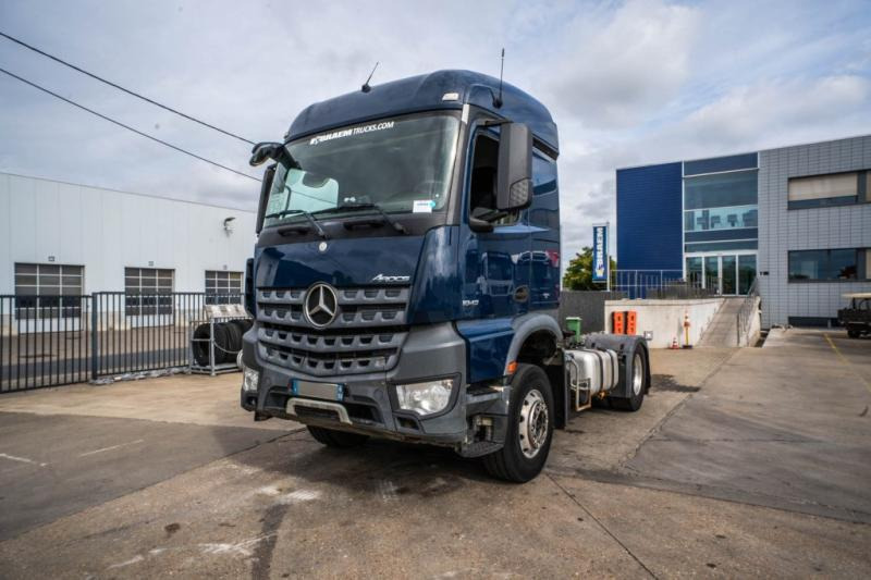 Mercedes AROCS 1843 LS ( NO ACTROS)+BIG AXLE+HYDR. - Cap tractor: Foto 1 Mercedes AROCS 1843 LS ( NO ACTROS)+BIG AXLE+HYDR. - Cap tractor: Foto 1