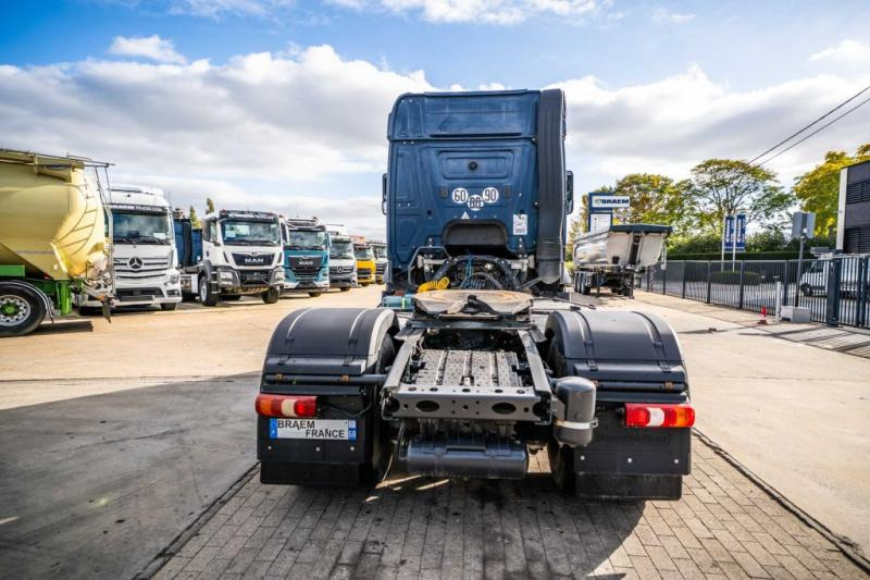 Mercedes AROCS 1843 LS ( NO ACTROS)+BIG AXLE +HYDR. - Cap tractor: Foto 5 Mercedes AROCS 1843 LS ( NO ACTROS)+BIG AXLE +HYDR. - Cap tractor: Foto 5