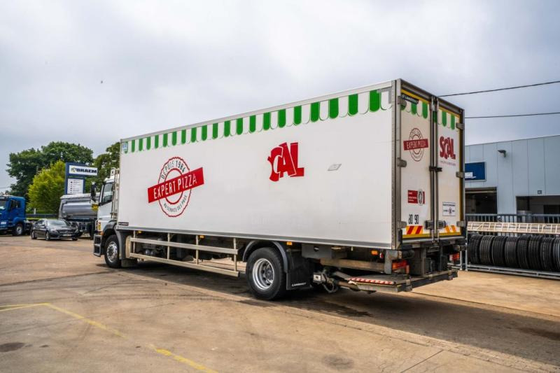 Mercedes AXOR 1824 +CARRIER SUPRA 950 Mt + HAYON - Camion frigider: Foto 5 Mercedes AXOR 1824 +CARRIER SUPRA 950 Mt + HAYON - Camion frigider: Foto 5
