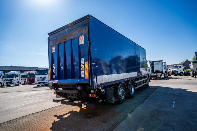 Mercedes AXOR 2533 -6X2 - Camion furgon: Foto 4 Mercedes AXOR 2533 -6X2 - Camion furgon: Foto 4