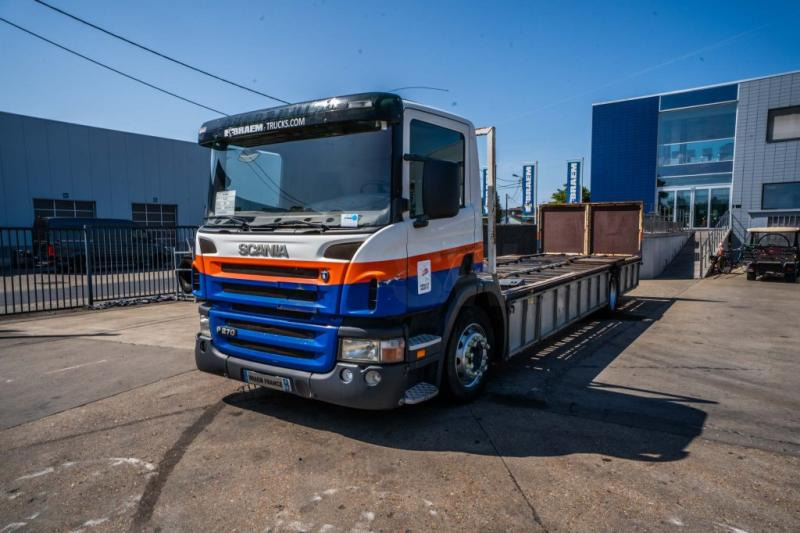 Scania P 270 (19T)- PORTE GAZ /10 PALETTES - Camion platformă: Foto 1 Scania P 270 (19T)- PORTE GAZ /10 PALETTES - Camion platformă: Foto 1