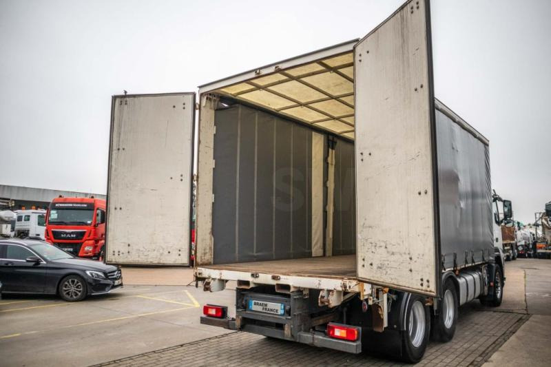 Volvo FM 330-6x2-E5+10 pneus/tires - Camion cu prelată: Foto 5 Volvo FM 330-6x2-E5+10 pneus/tires - Camion cu prelată: Foto 5
