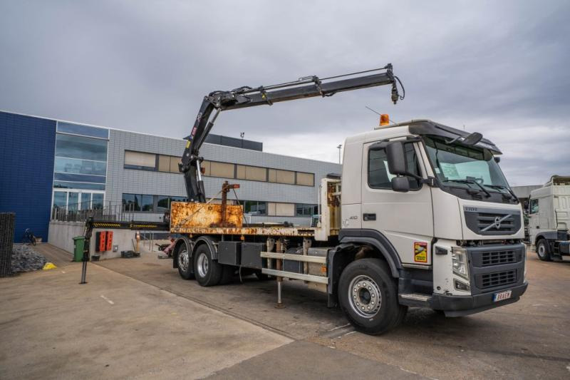 Volvo FM 410 DXI -6X2+HIAB 24 T/m/2x - Camion platformă, Camion cu macara: Foto 2 Volvo FM 410 DXI -6X2+HIAB 24 T/m/2x - Camion platformă, Camion cu macara: Foto 2