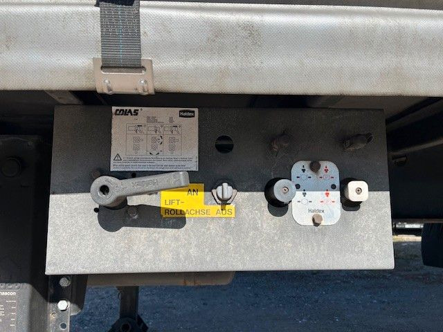Orten AG 18 Liftachse Staplerhalterung Schiebeplan AG 18 Liftachse Staplerhalterung Schiebeplan - Remorcă cu prelată: Foto 4 Orten AG 18 Liftachse Staplerhalterung Schiebeplan AG 18 Liftachse Staplerhalterung Schiebeplan - Remorcă cu prelată: Foto 4