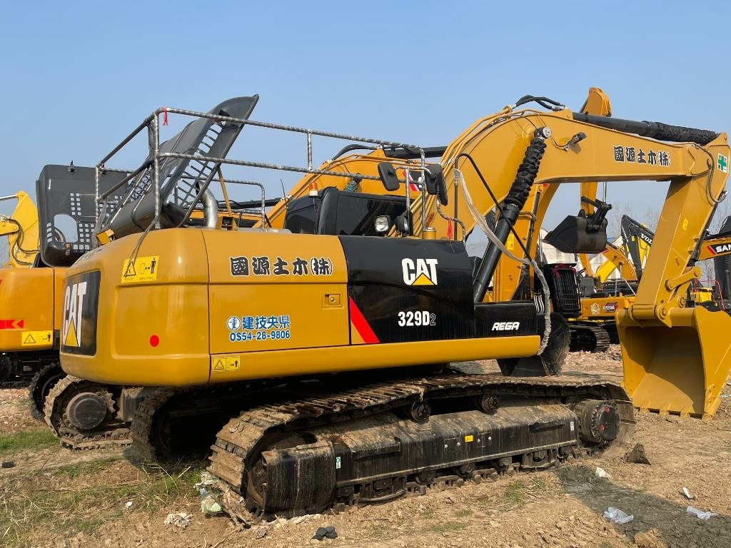 CAT 329 D - Excavator pe şenile: Foto 1 CAT 329 D - Excavator pe şenile: Foto 1