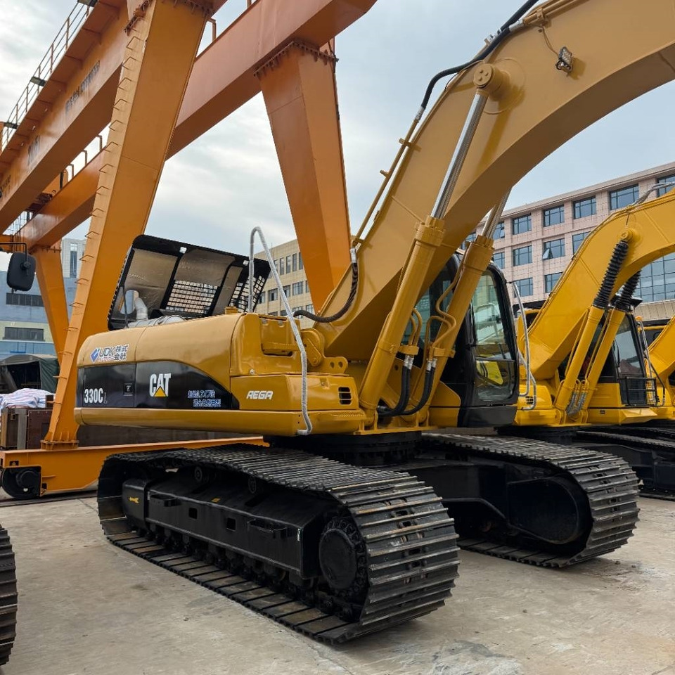 CAT 330 C - Excavator pe şenile: Foto 4 CAT 330 C - Excavator pe şenile: Foto 4