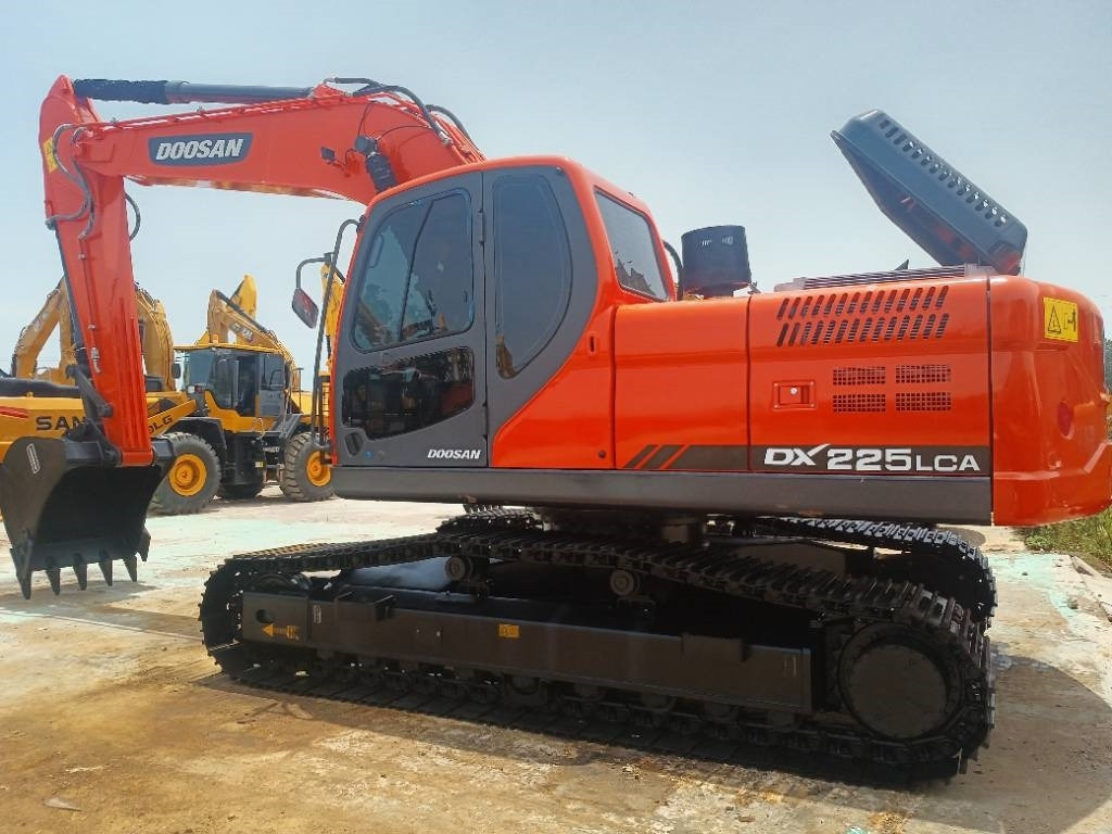 Doosan DX 225 - Excavator pe şenile: Foto 3 Doosan DX 225 - Excavator pe şenile: Foto 3