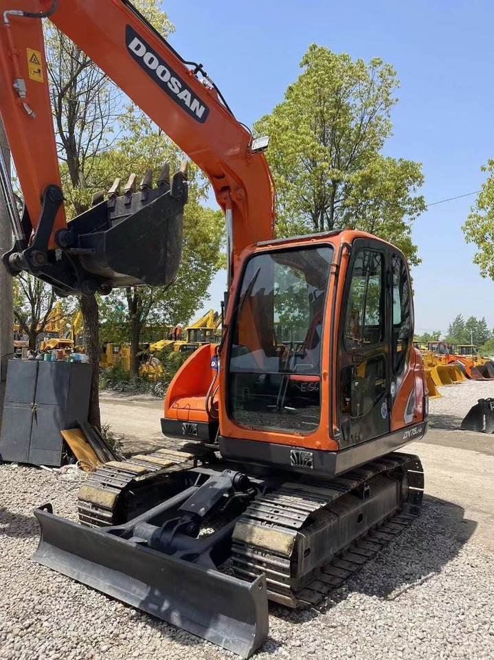Doosan DX75 - Mini excavator: Foto 3 Doosan DX75 - Mini excavator: Foto 3