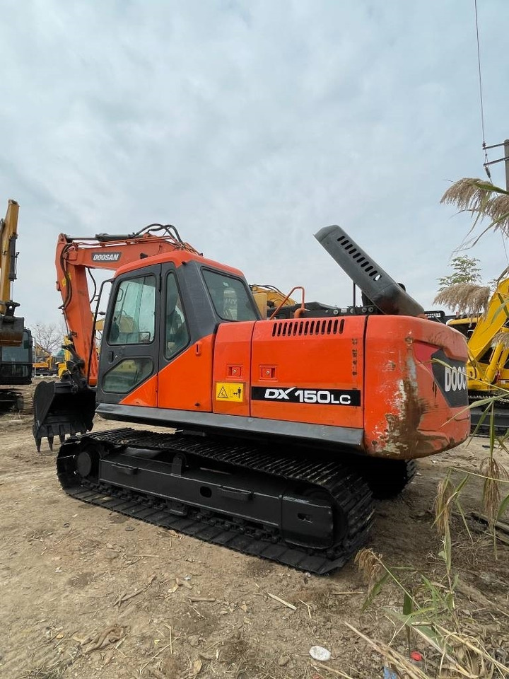 Doosan dx150 - Excavator pe şenile: Foto 2 Doosan dx150 - Excavator pe şenile: Foto 2