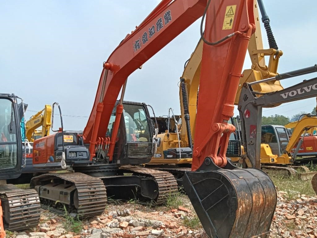 Hitachi ZX 160 - Excavator pe şenile: Foto 2 Hitachi ZX 160 - Excavator pe şenile: Foto 2