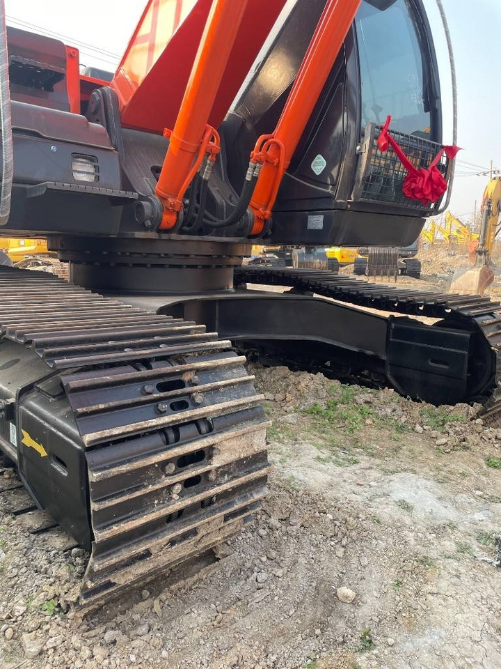 Hitachi ZX 210 - Excavator pe şenile: Foto 5 Hitachi ZX 210 - Excavator pe şenile: Foto 5