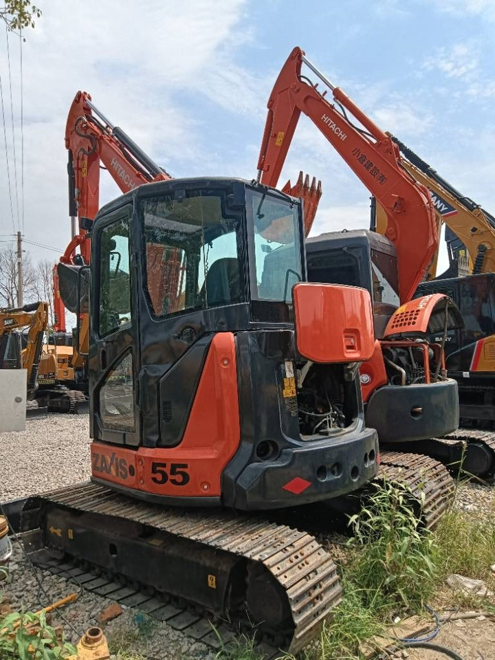 Hitachi ZX 55 - Excavator pe şenile: Foto 5 Hitachi ZX 55 - Excavator pe şenile: Foto 5