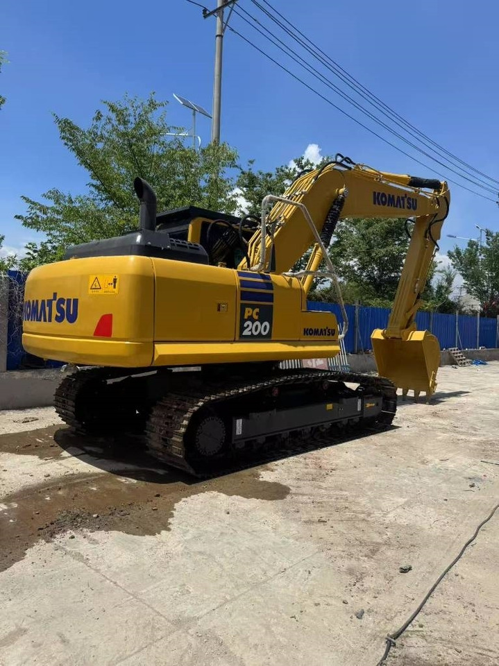 Komatsu PC 200 8N - Excavator pe şenile: Foto 1 Komatsu PC 200 8N - Excavator pe şenile: Foto 1