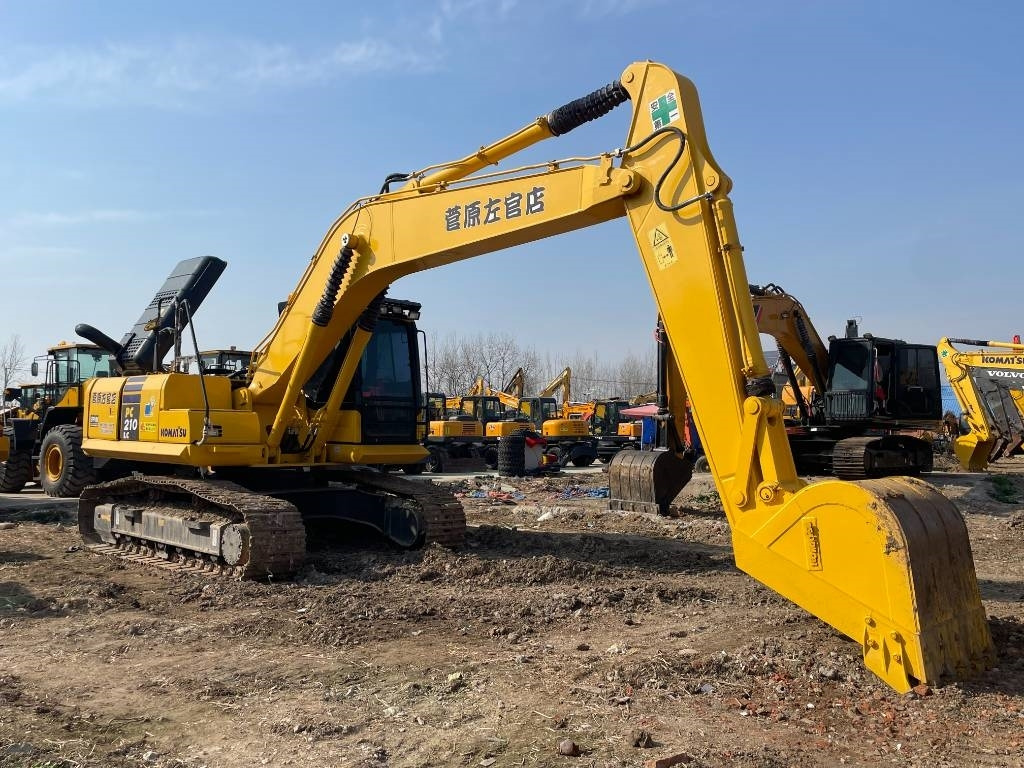 Komatsu PC 210 LC - Excavator pe şenile: Foto 5 Komatsu PC 210 LC - Excavator pe şenile: Foto 5