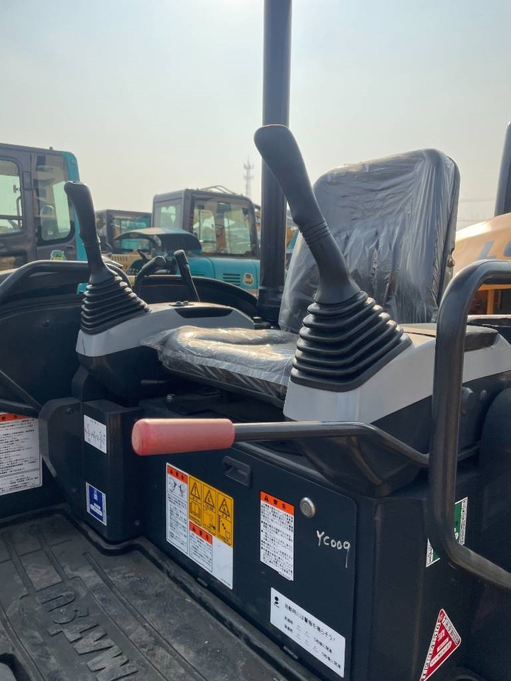 Komatsu PC 35 - Mini excavator: Foto 4 Komatsu PC 35 - Mini excavator: Foto 4