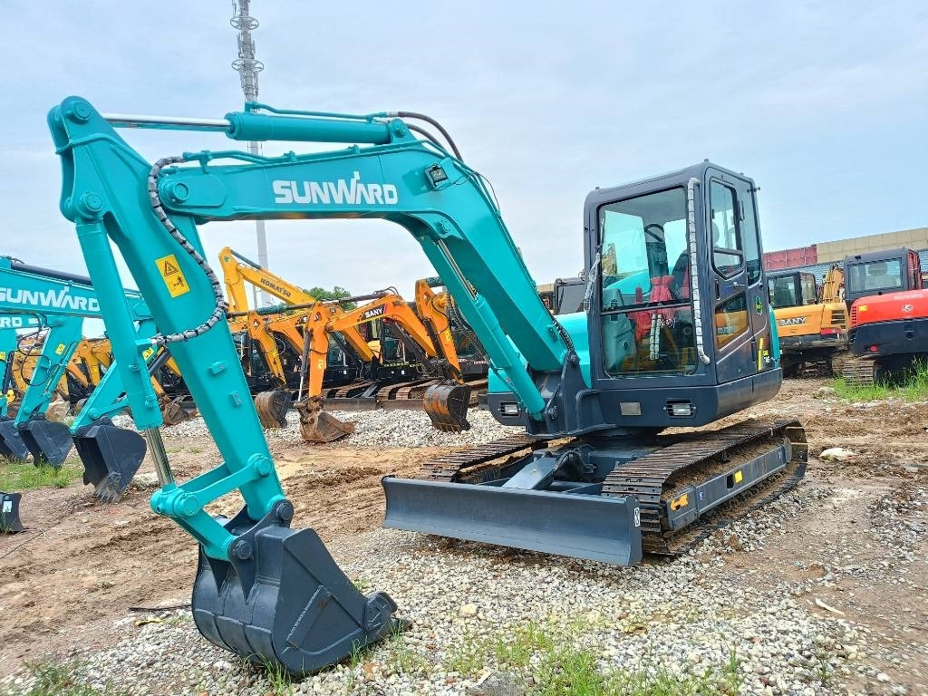 Sunward SWE 70 - Excavator pe şenile: Foto 1 Sunward SWE 70 - Excavator pe şenile: Foto 1