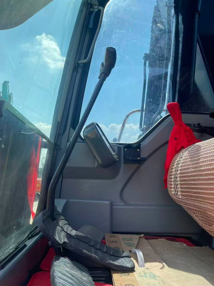 Volvo EC 240 - Excavator pe şenile: Foto 5 Volvo EC 240 - Excavator pe şenile: Foto 5