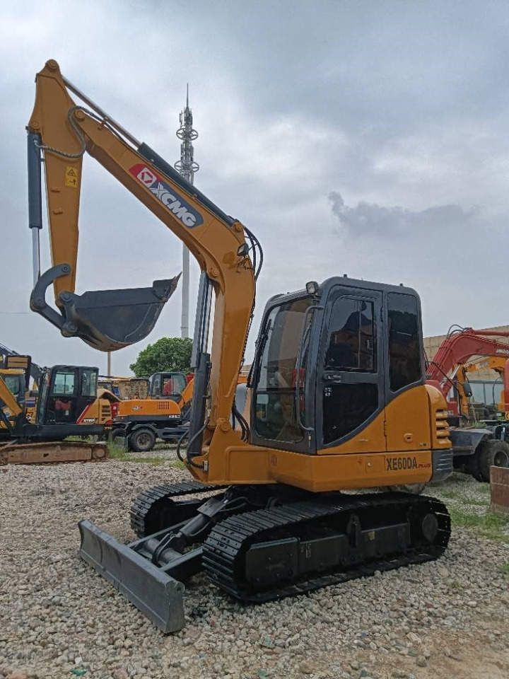 XCMG XD60DA - Mini excavator: Foto 2 XCMG XD60DA - Mini excavator: Foto 2
