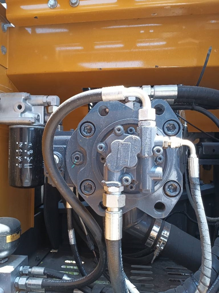 XCMG XE 215 DA  - Excavator pe şenile: Foto 5 XCMG XE 215 DA  - Excavator pe şenile: Foto 5