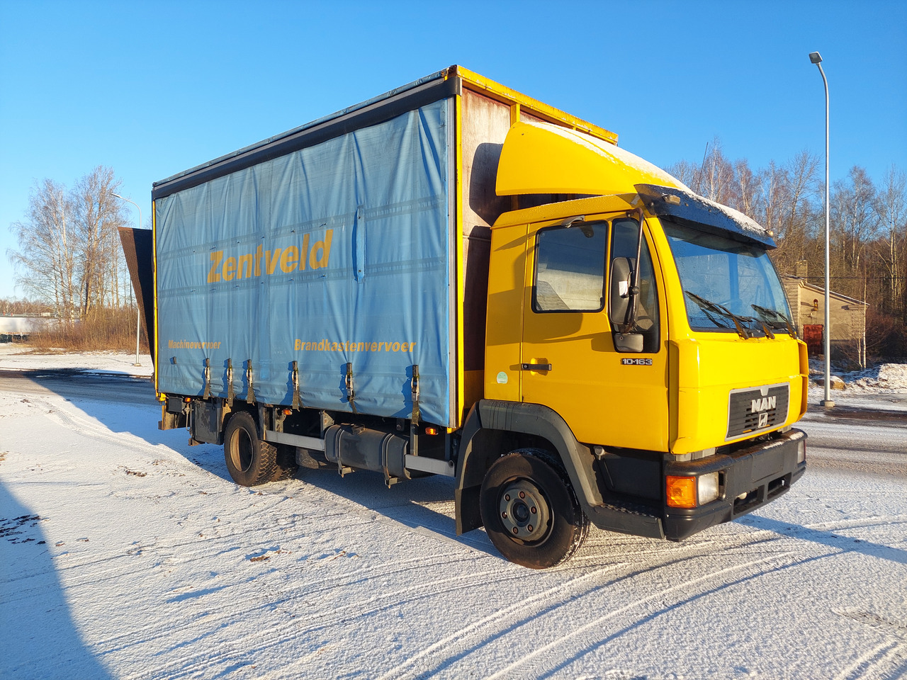MAN - Camion cu prelată: Foto 2 MAN - Camion cu prelată: Foto 2