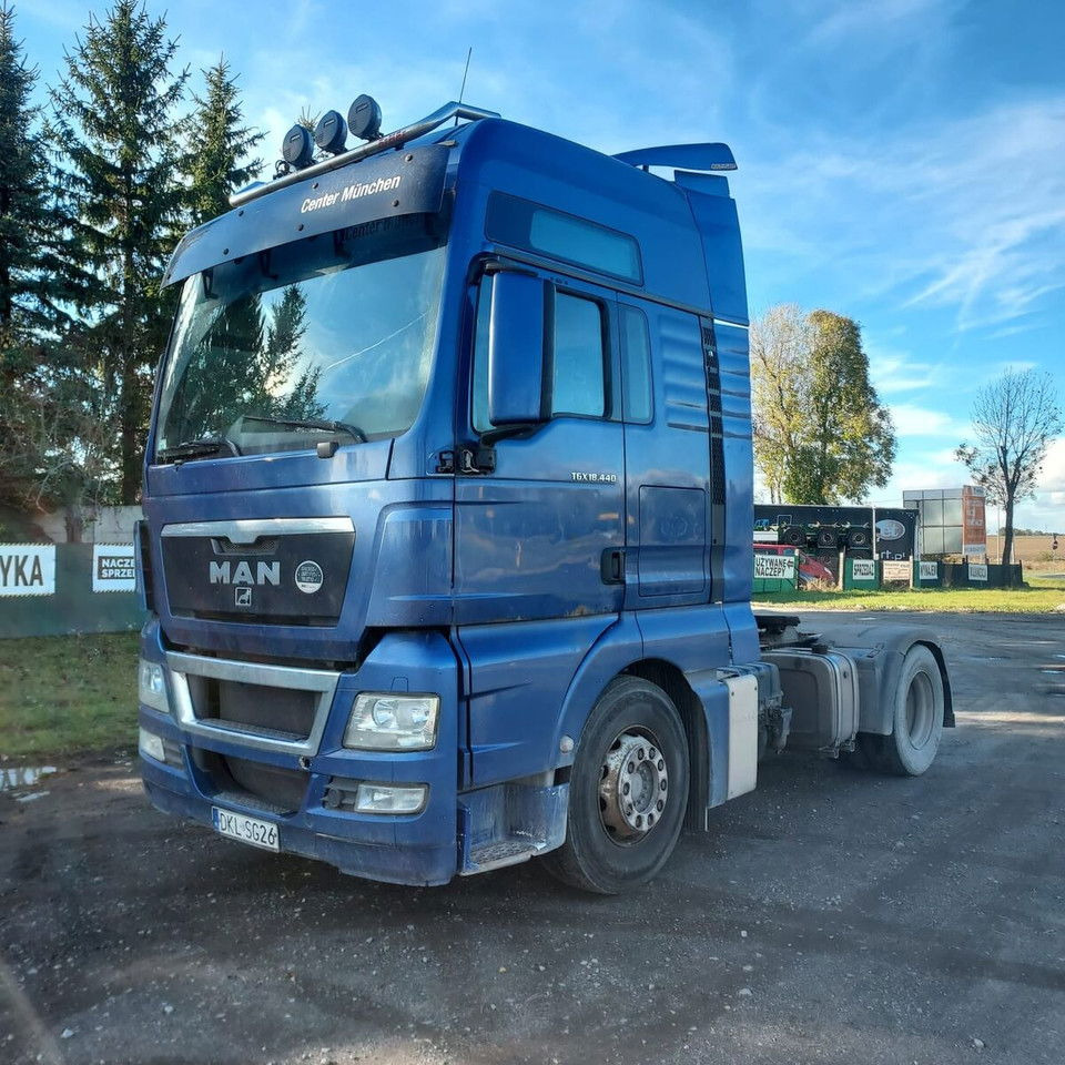 MAN TGX 18.440 -2011- retarder - automatic gearbox - Cap tractor: Foto 1 MAN TGX 18.440 -2011- retarder - automatic gearbox - Cap tractor: Foto 1