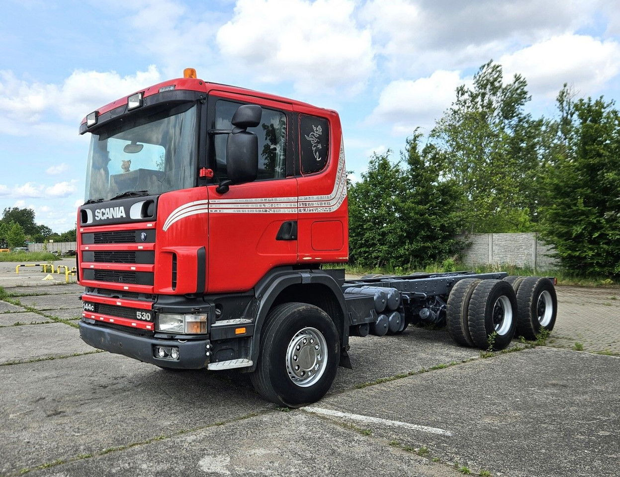 Scania 144 530 6X4 Manual Pump AND Injectros - Full Sprin G - Camion şasiu: Foto 1 Scania 144 530 6X4 Manual Pump AND Injectros - Full Sprin G - Camion şasiu: Foto 1