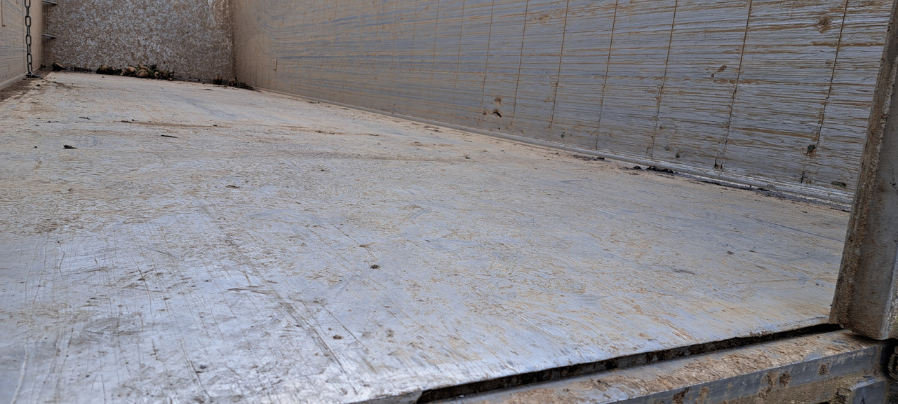 Semiremorcă basculantă TISVOL: Foto 13 Semiremorcă basculantă TISVOL: Foto 13