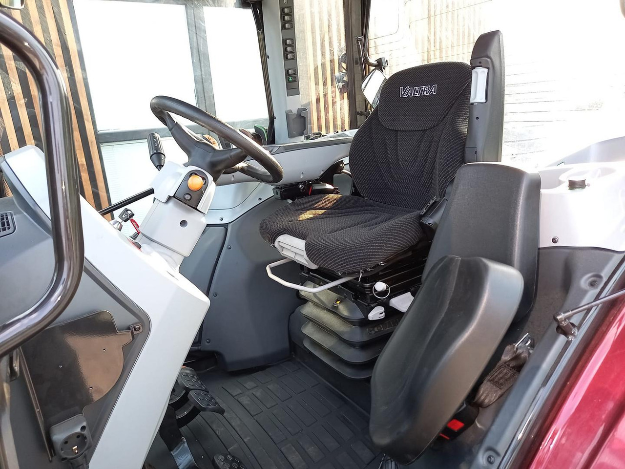 Tractor agricol Valtra G, Agco power MBTN - D5, 115 A: Foto 13