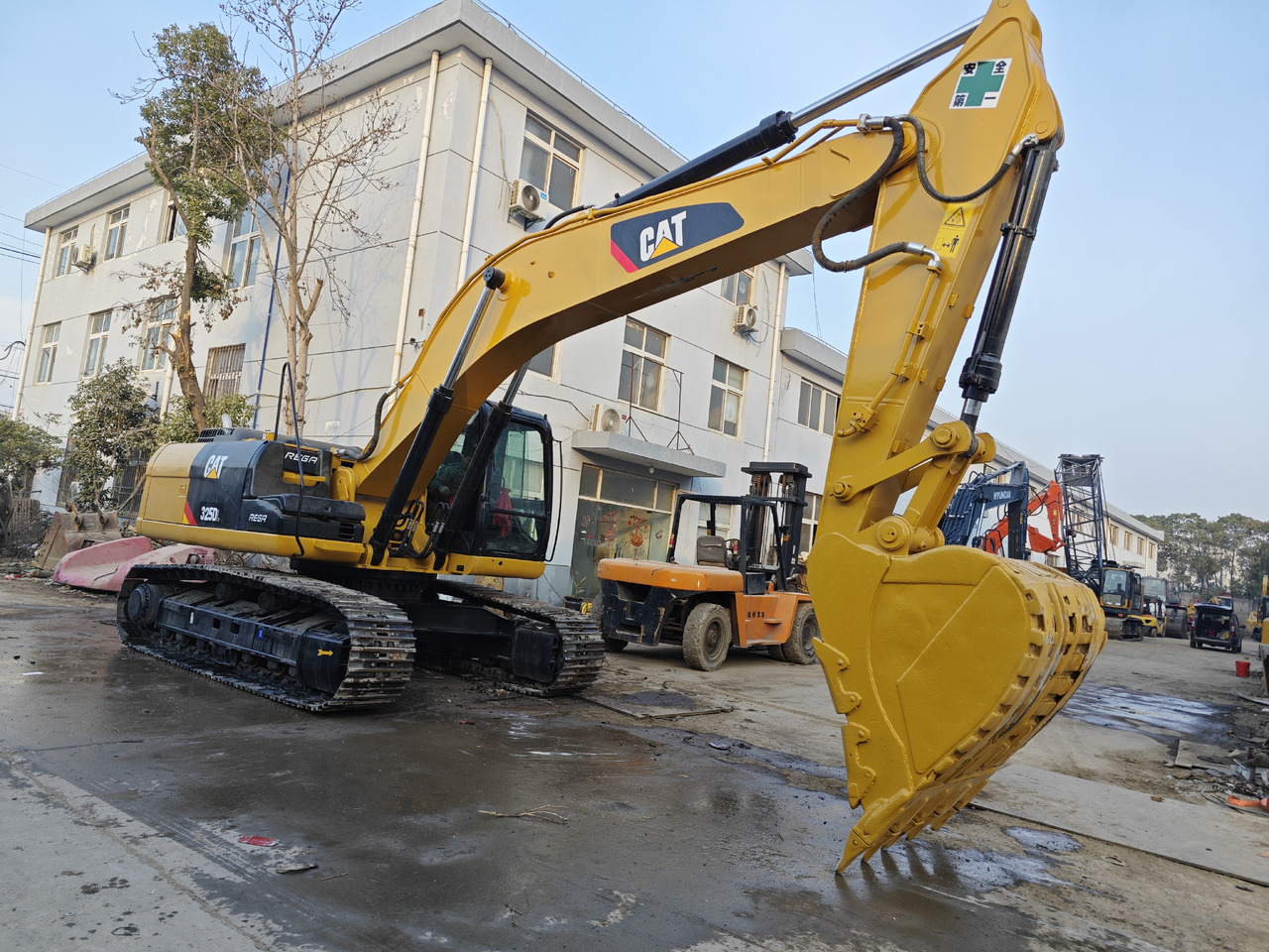 CATERPILLAR 325D used excavator 325C 325 - Excavator pe şenile: Foto 4 CATERPILLAR 325D used excavator 325C 325 - Excavator pe şenile: Foto 4